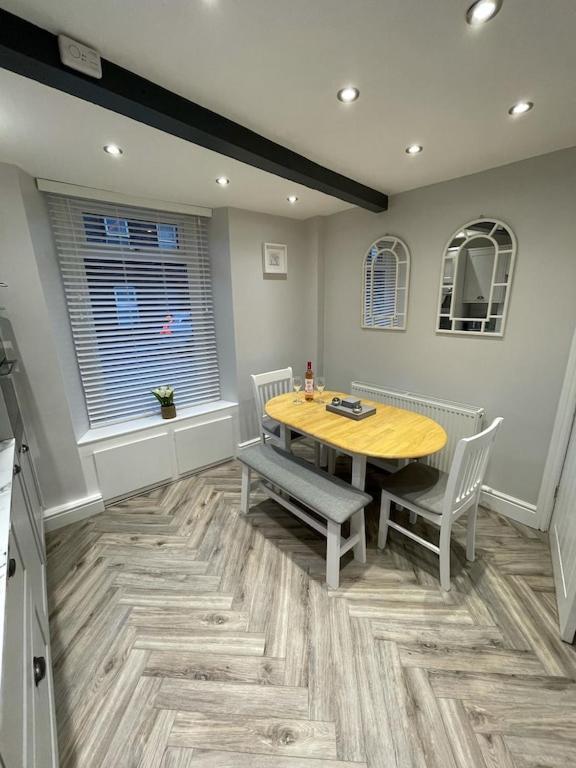 Quirky Cottage In The Centre Of Penrith With A Hot Tub 외부 사진