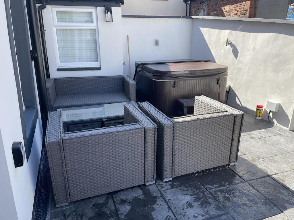 Quirky Cottage In The Centre Of Penrith With A Hot Tub 외부 사진
